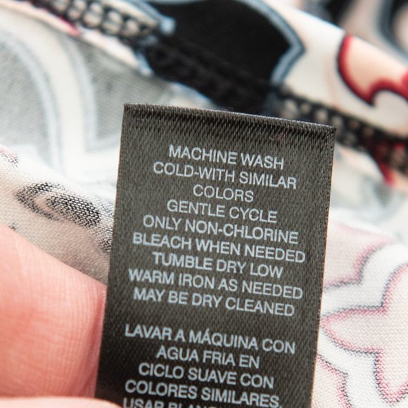 White House Black Market Date Top Criss Cross Sleeveless Printed V-neck Small - Picture 6 of 7